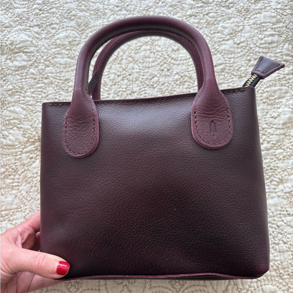NWT Portland Leather Plum Raindrop Crossbody Bag with zip